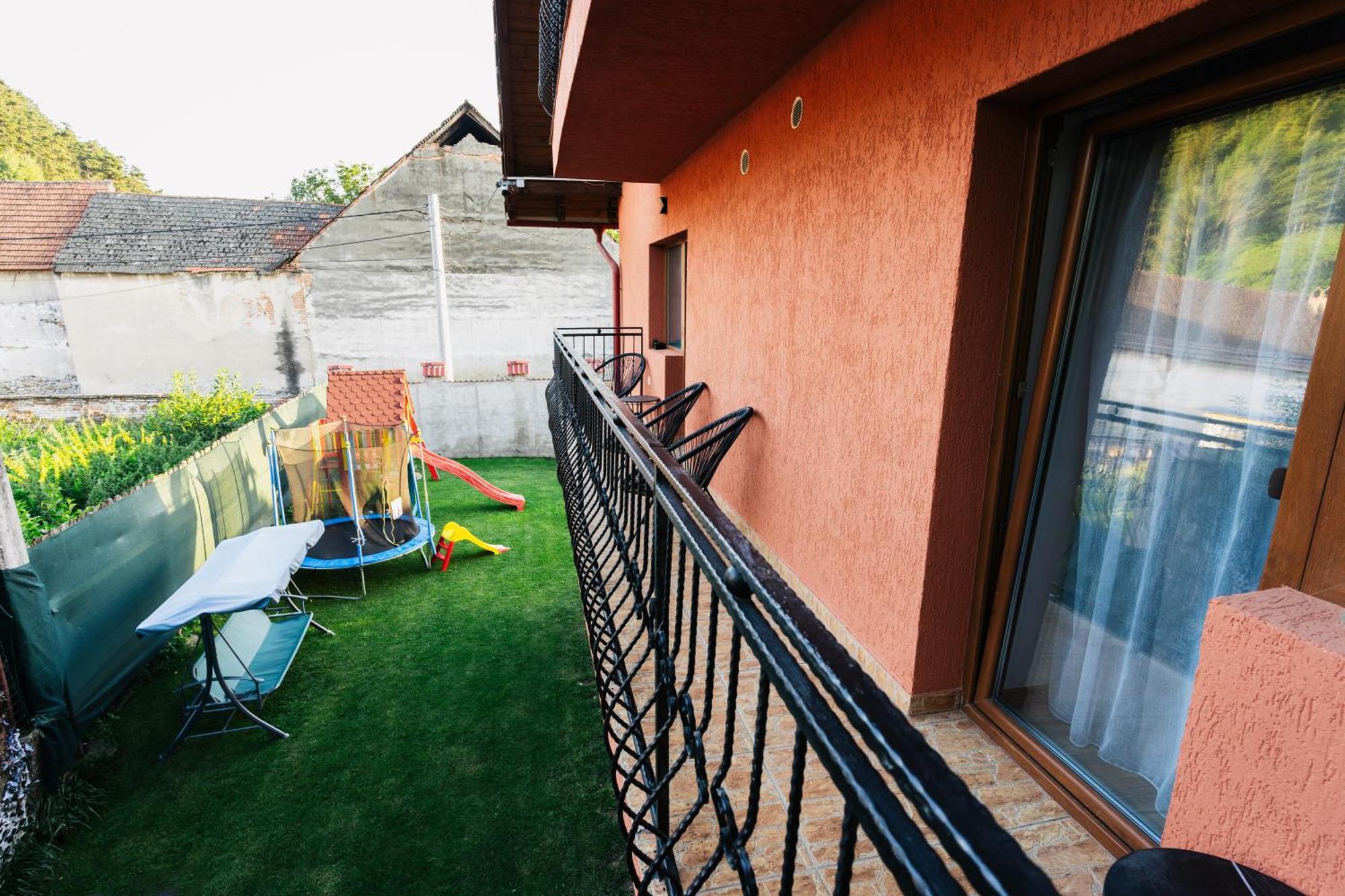 Вілла Casa Diana Rasnov Екстер'єр фото
