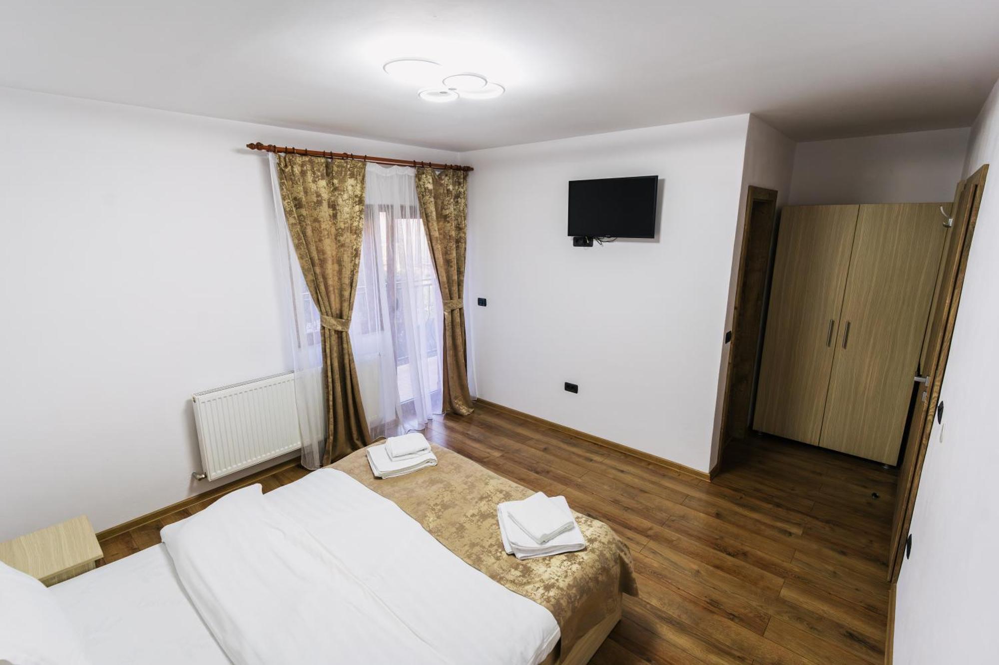 Вілла Casa Diana Rasnov Екстер'єр фото