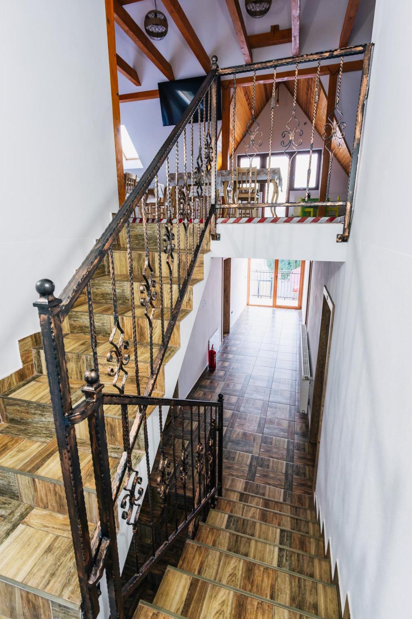 Вілла Casa Diana Rasnov Екстер'єр фото